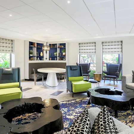 Doubletree By Hilton Austin-University Area Экстерьер фото