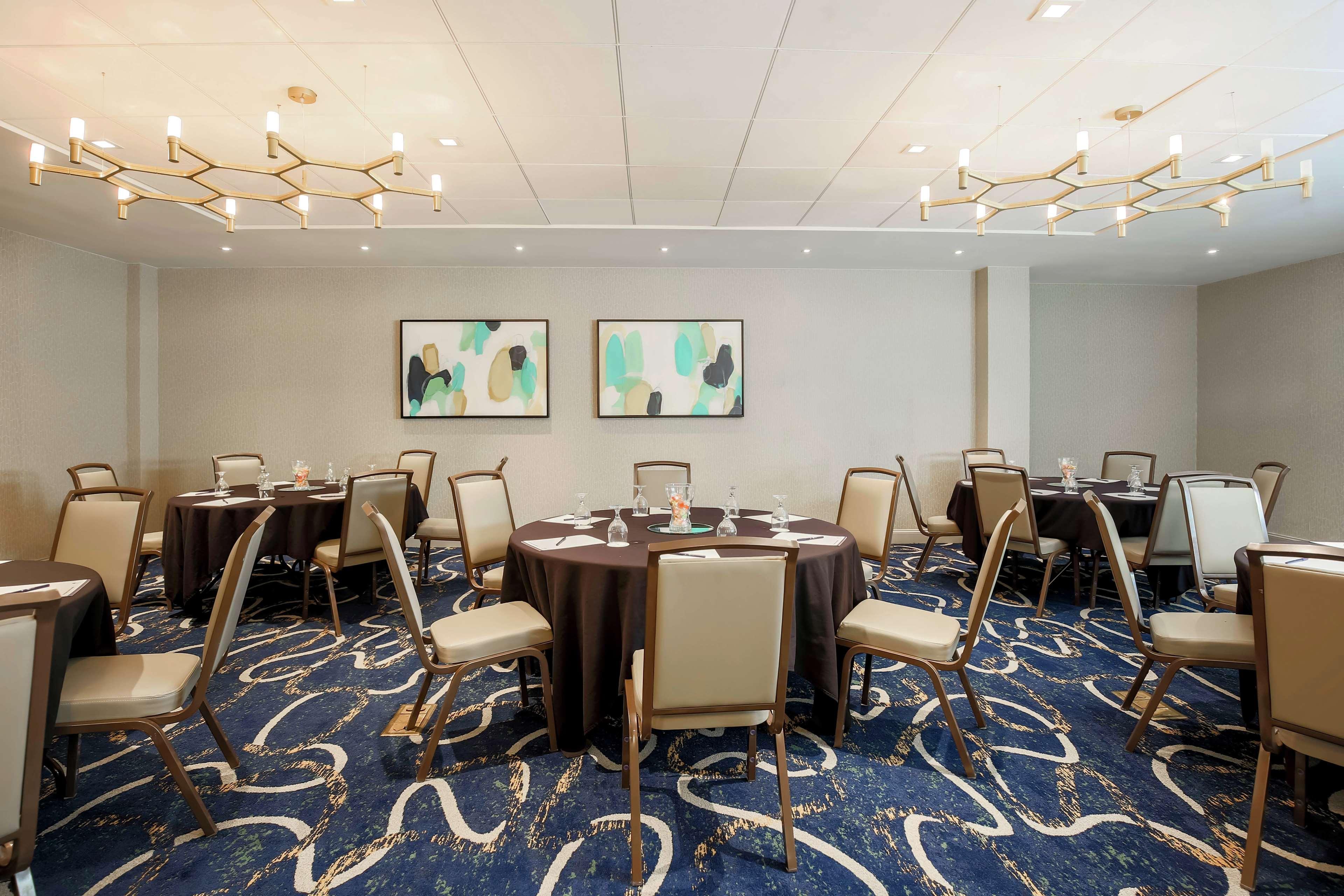 Doubletree By Hilton Austin-University Area Экстерьер фото