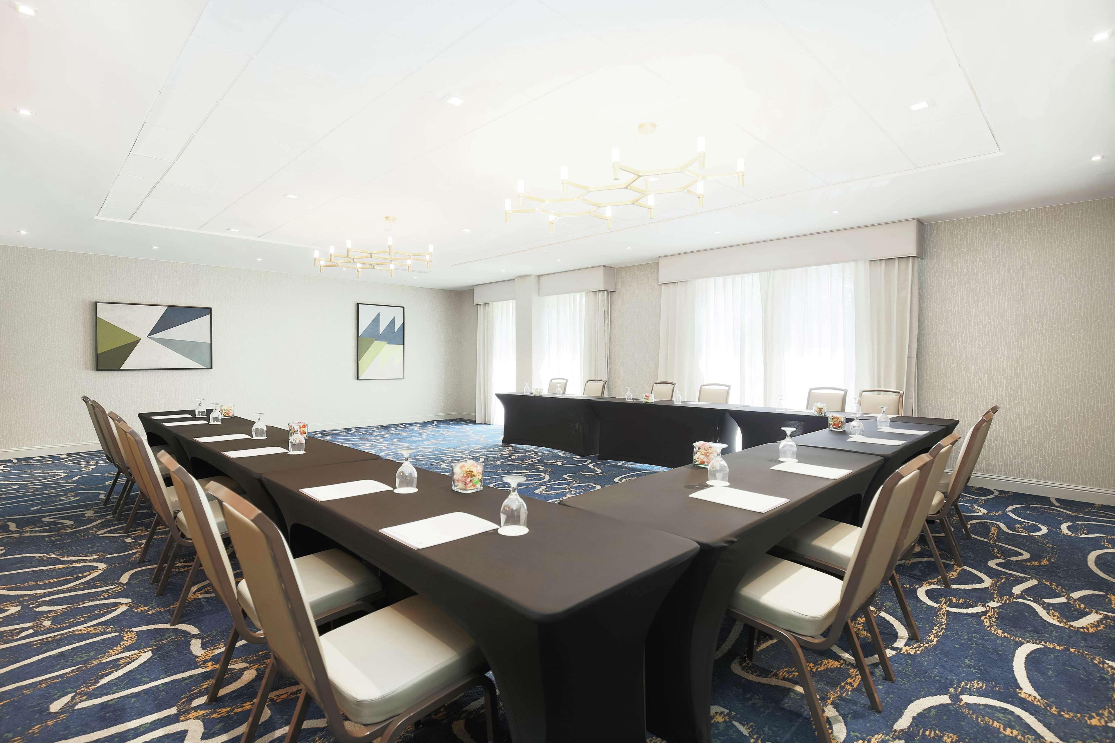 Doubletree By Hilton Austin-University Area Экстерьер фото