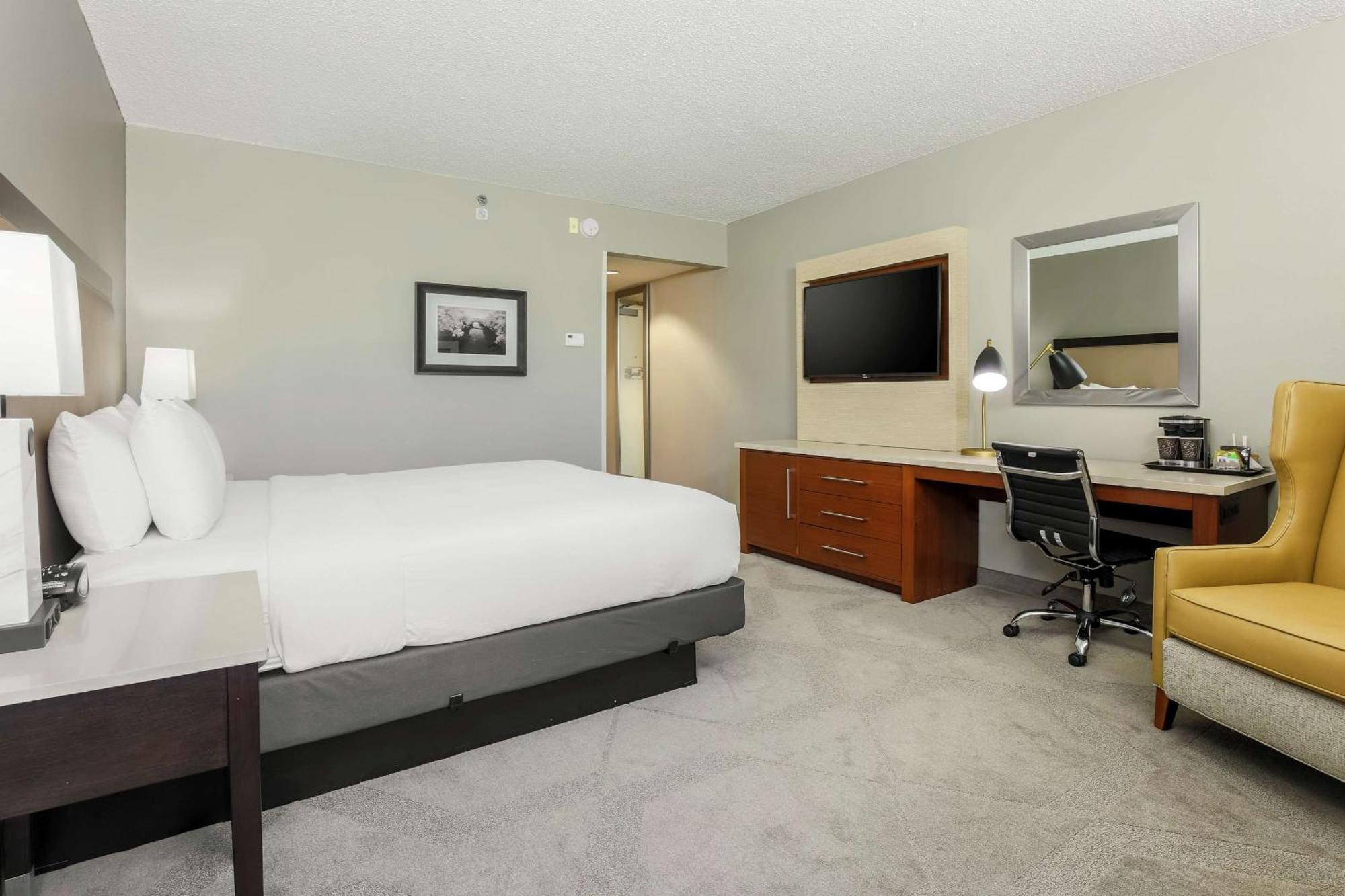 Doubletree By Hilton Austin-University Area Экстерьер фото